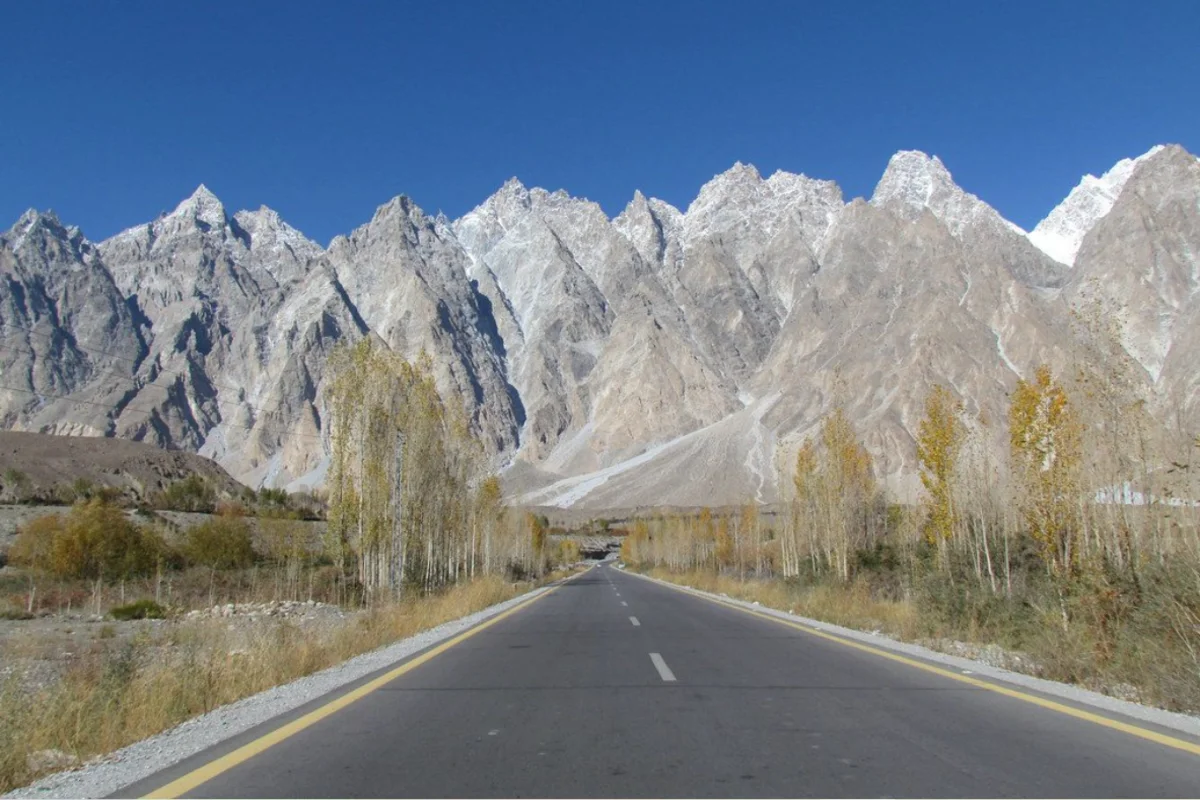 Scenic Drive from Islamabad to Hunza Valley: Route & Travel Tips