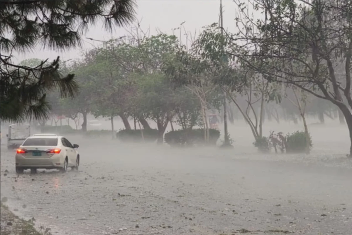 Pakistan Weather Update: Heat, Haze & Chill in Major Cities