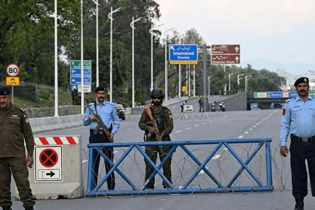 Islamabad Red Zone Update: Which Roads are Closed Today for US-Iran Talks? List of Diversions for Pindi-Isloo Commuters