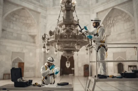 Mazar-e-Quaid chandelier restoration
